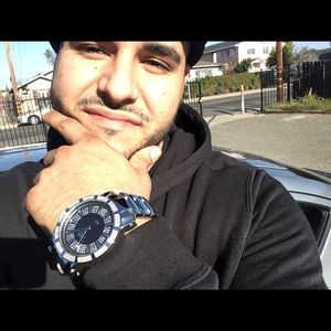 Meet your Posher, Thomas